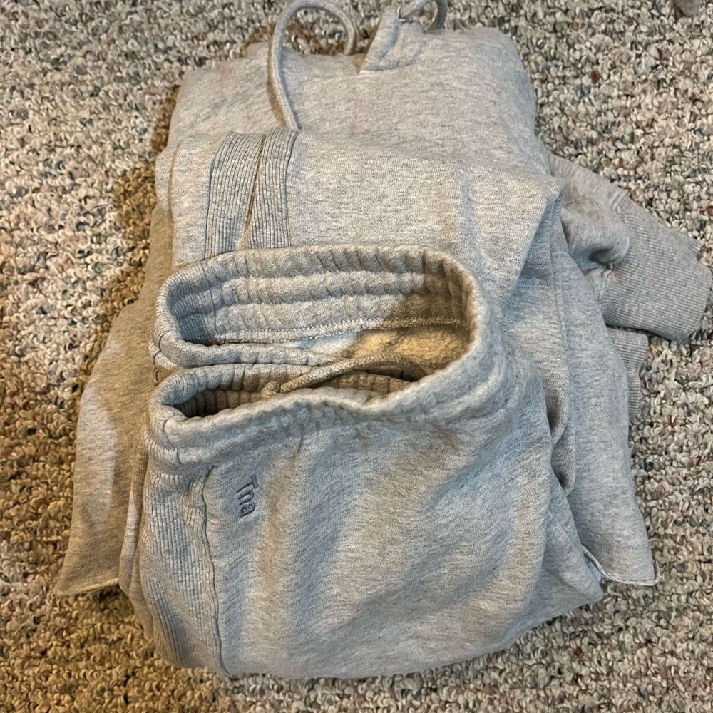 TNA Cozy Fleece three piece set two sweaters and boyfriend track pants in grey